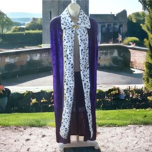 Royal queen cape